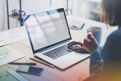 NACHHALTIGE BESCHAFFUNG - DEFINITION, VORTEILE & BEISPIELE