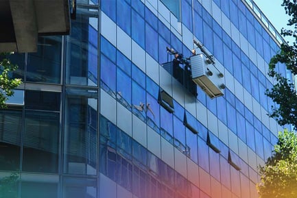 AUFTRÄGE ZU FACILITY SERVICES